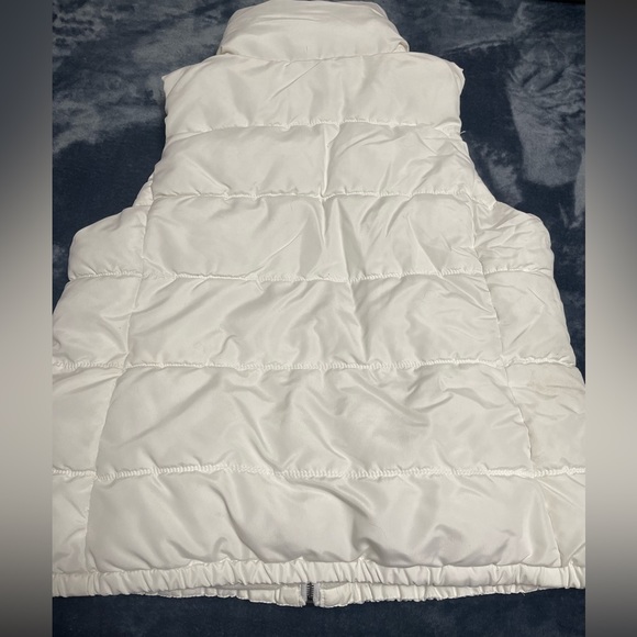 Womens Old Navy Vest - Picture 2 of 7